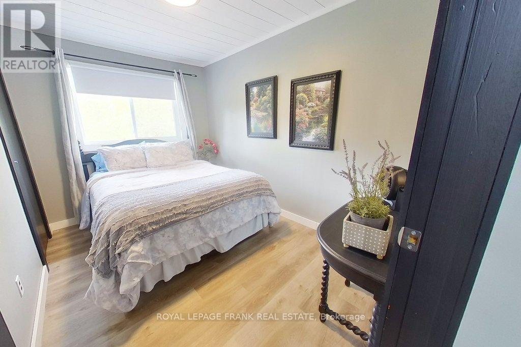 












4053 COUNTY RD 36

,
Trent Lakes,




Ontario
K0L1J0


