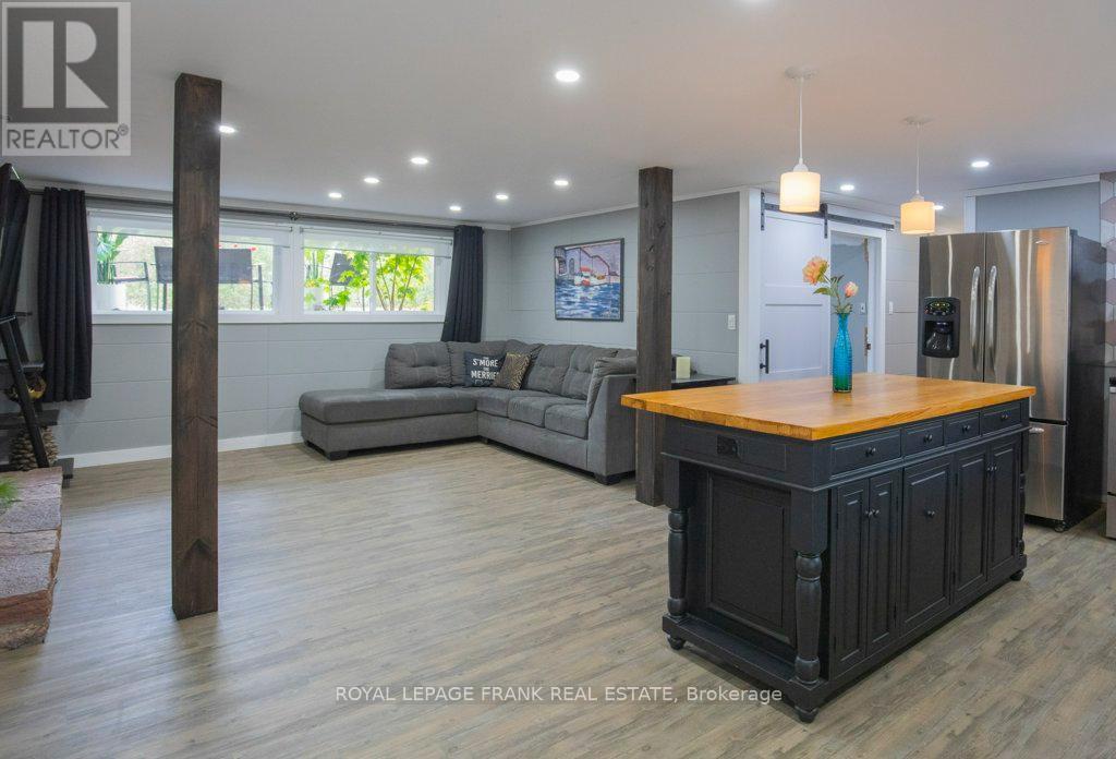












4053 COUNTY RD 36

,
Trent Lakes,




Ontario
K0L1J0

