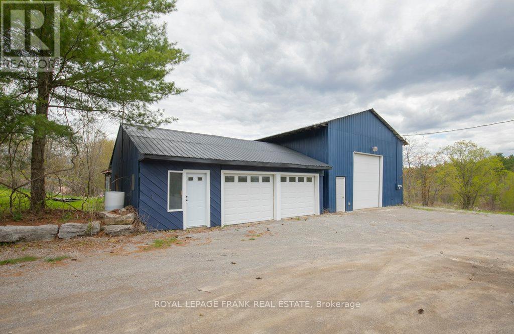 












4053 COUNTY RD 36

,
Trent Lakes,




Ontario
K0L1J0

