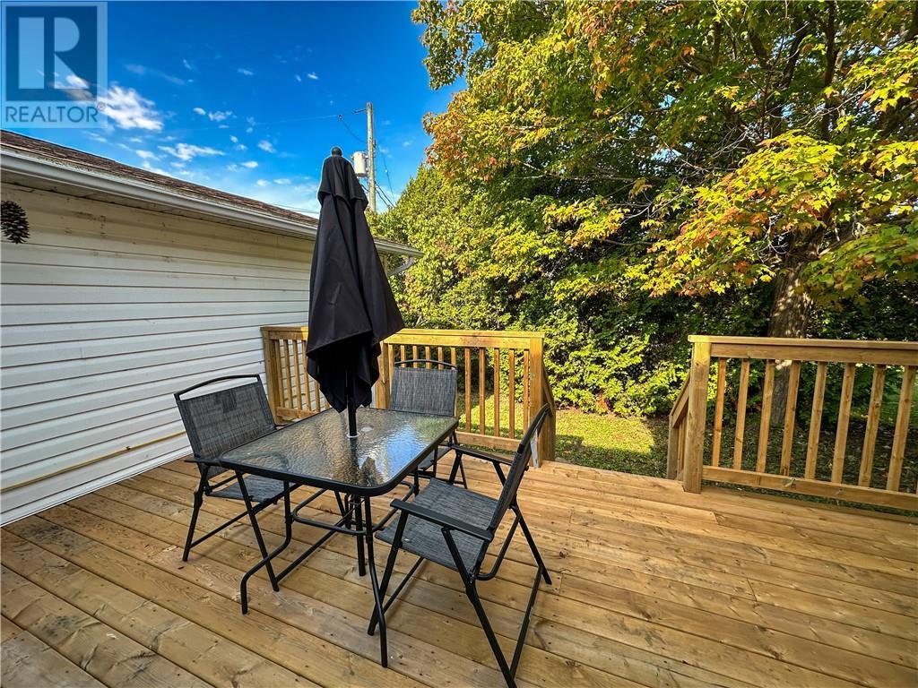 












10 Campbell Street E

,
Little Current,




Ontario
P0P1K0

