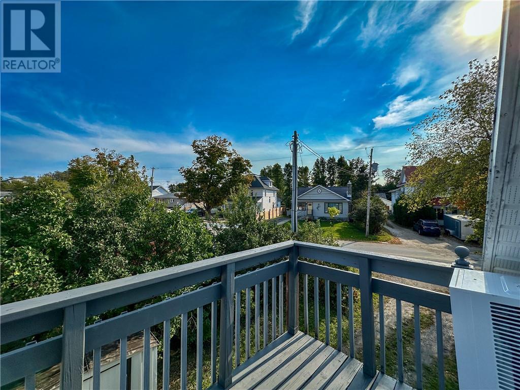 












10 Campbell Street E

,
Little Current,




Ontario
P0P1K0

