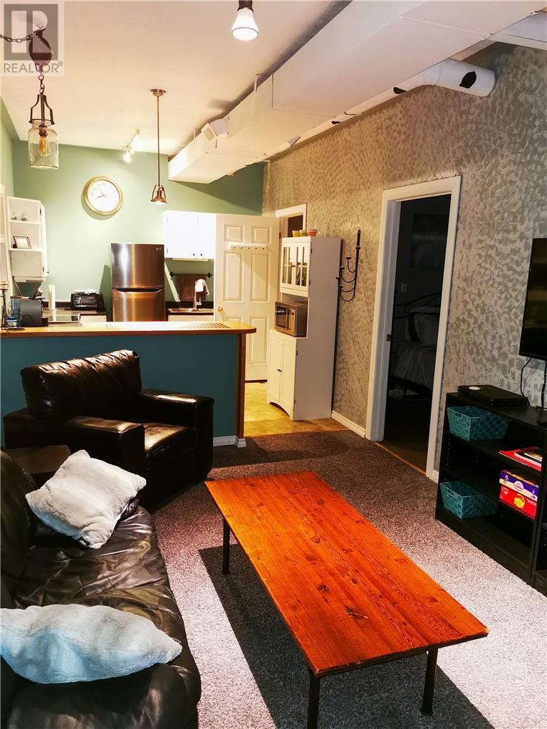 












10 Campbell Street E

,
Little Current,




Ontario
P0P1K0

