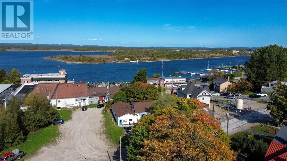 












10 Campbell Street E

,
Little Current,




Ontario
P0P1K0

