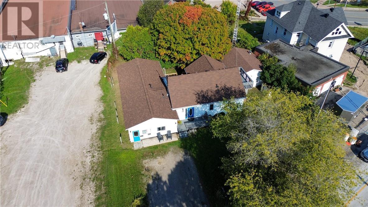 












10 Campbell Street E

,
Little Current,




Ontario
P0P1K0

