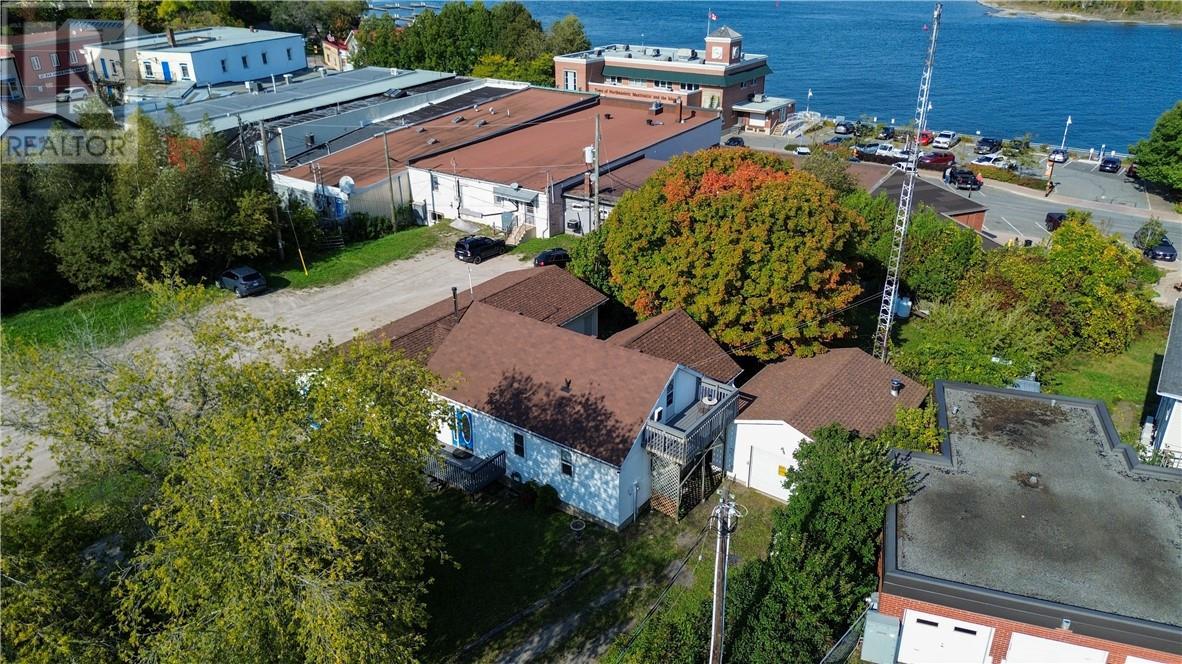 












10 Campbell Street E

,
Little Current,




Ontario
P0P1K0

