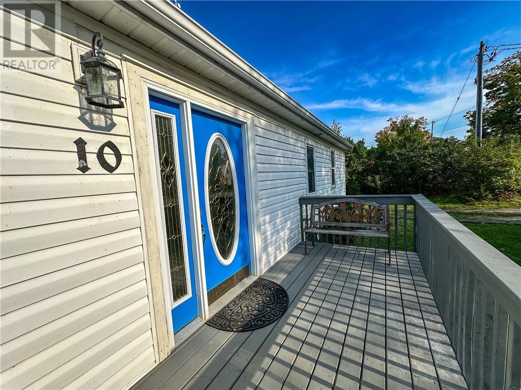 












10 Campbell Street E

,
Little Current,




Ontario
P0P1K0

