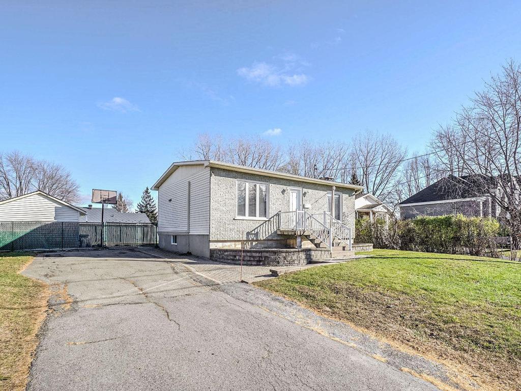 









89


31e Avenue

,
Saint-Eustache,




QC
J7P2X3

