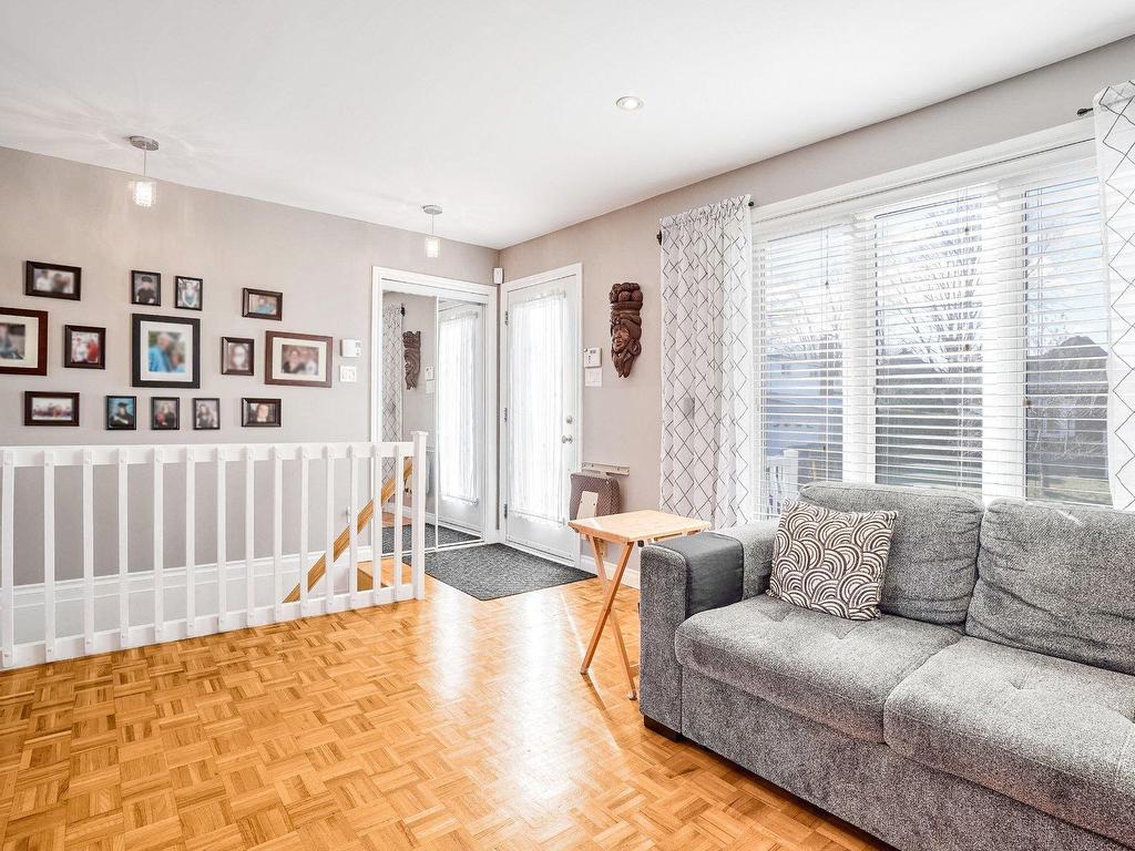 









89


31e Avenue

,
Saint-Eustache,




QC
J7P2X3

