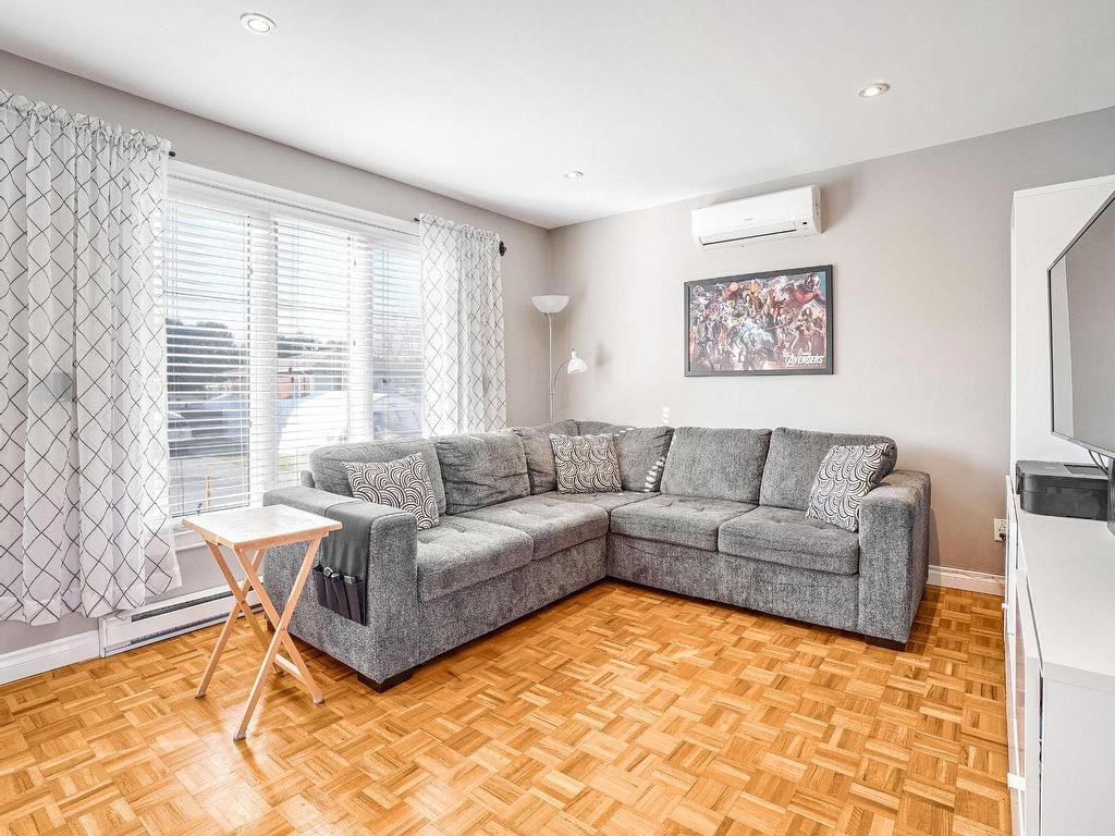 









89


31e Avenue

,
Saint-Eustache,




QC
J7P2X3

