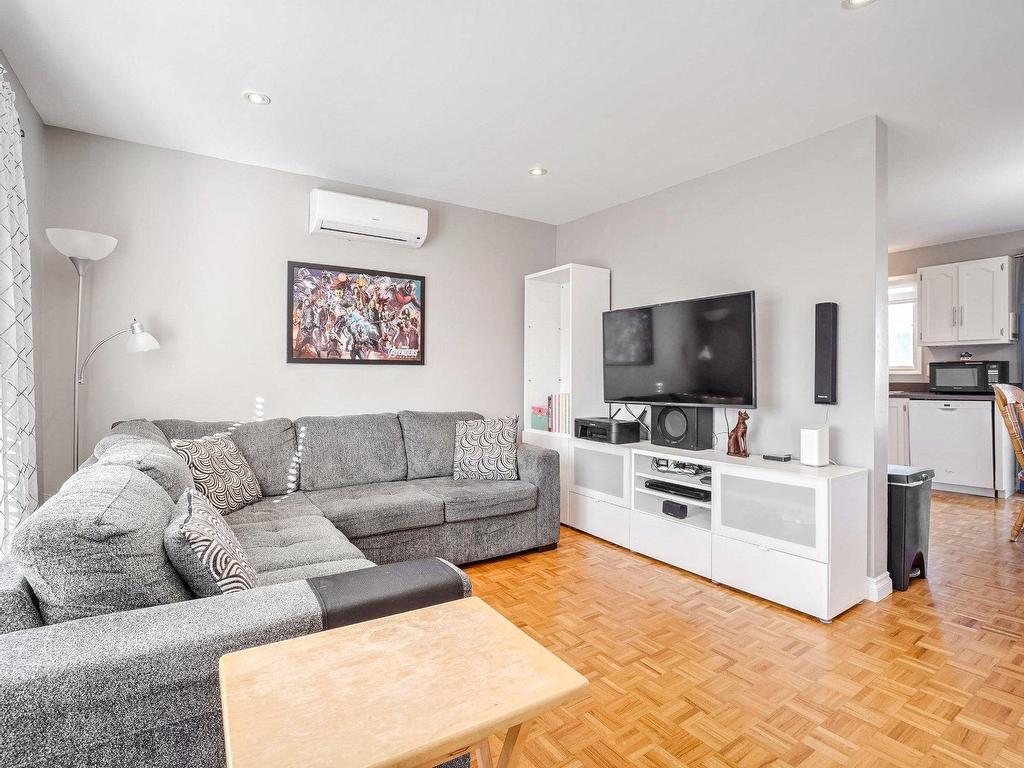 









89


31e Avenue

,
Saint-Eustache,




QC
J7P2X3

