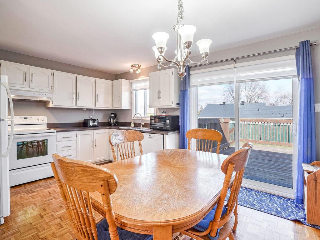 









89


31e Avenue

,
Saint-Eustache,




QC
J7P2X3

