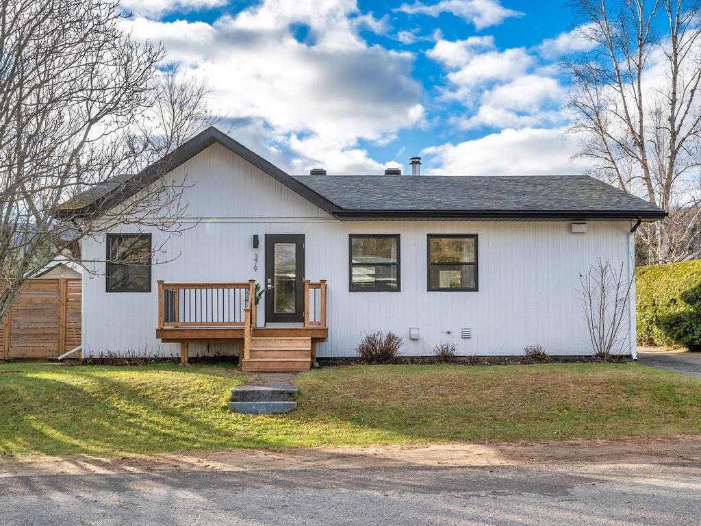 









379


Rue Boivin

,
Mont-Tremblant,




QC
J8E3A4

