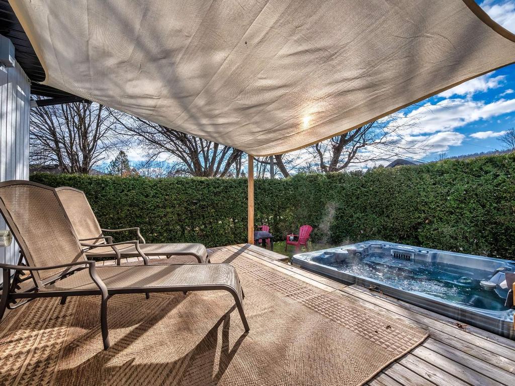 









379


Rue Boivin

,
Mont-Tremblant,




QC
J8E3A4

