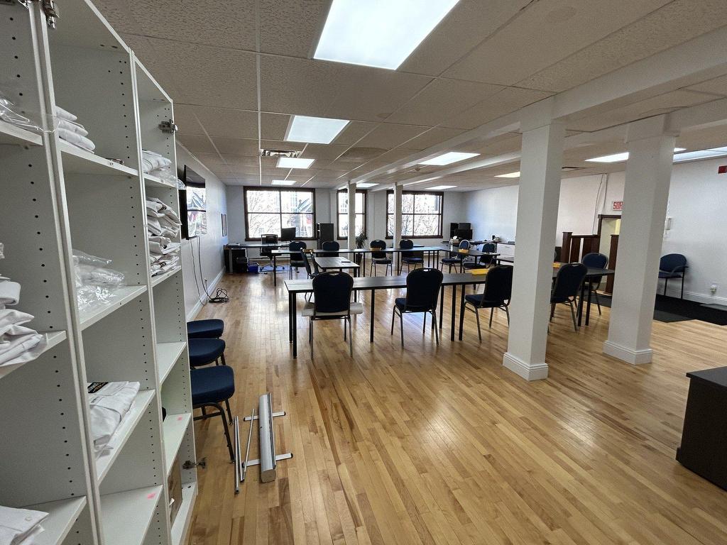 









234


Rue Parent

,
Saint-Jérôme,




QC
J7Z1Z7

