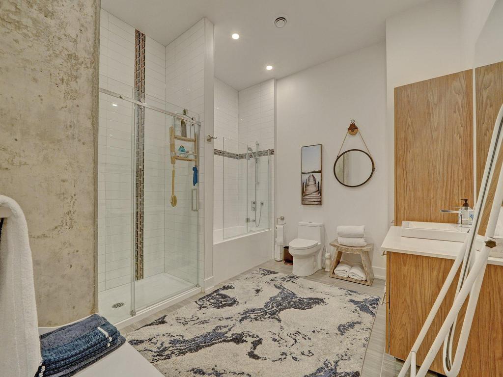 









40


Rue d'Ambre

, 102,
Candiac,




QC
J5S0S3


