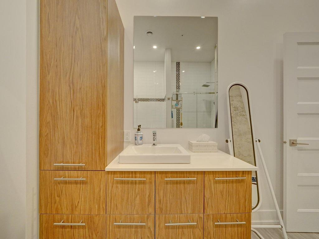 









40


Rue d'Ambre

, 102,
Candiac,




QC
J5S0S3

