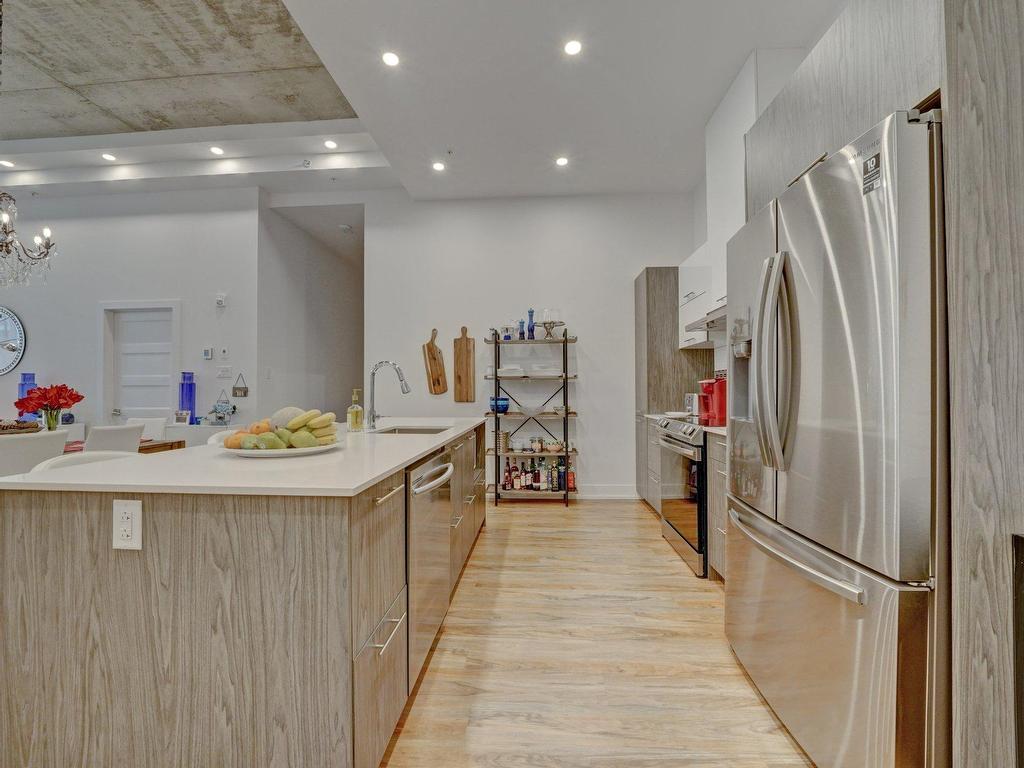 









40


Rue d'Ambre

, 102,
Candiac,




QC
J5S0S3

