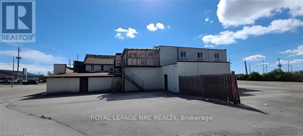 












544 GARRISON ROAD

,
Fort Erie (Lakeshore),




Ontario
L2A1N4

