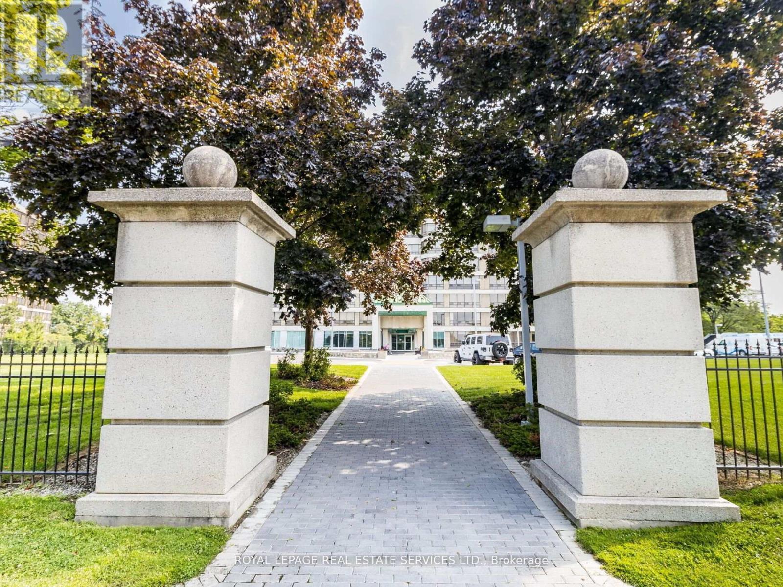 












1002 - 320 MILL STREET S

,
Brampton,




Ontario
L6Y3V2

