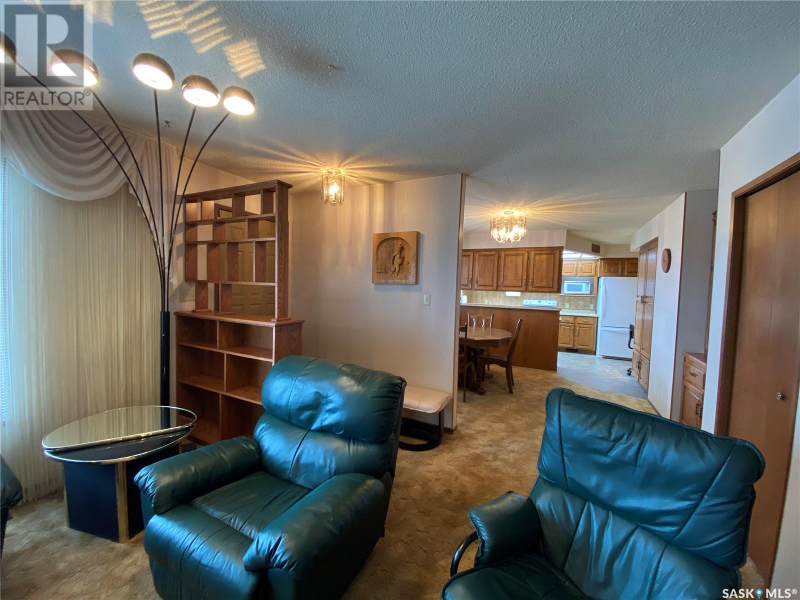












726 Main STREET

,
Eston,




Saskatchewan
S0L1A0

