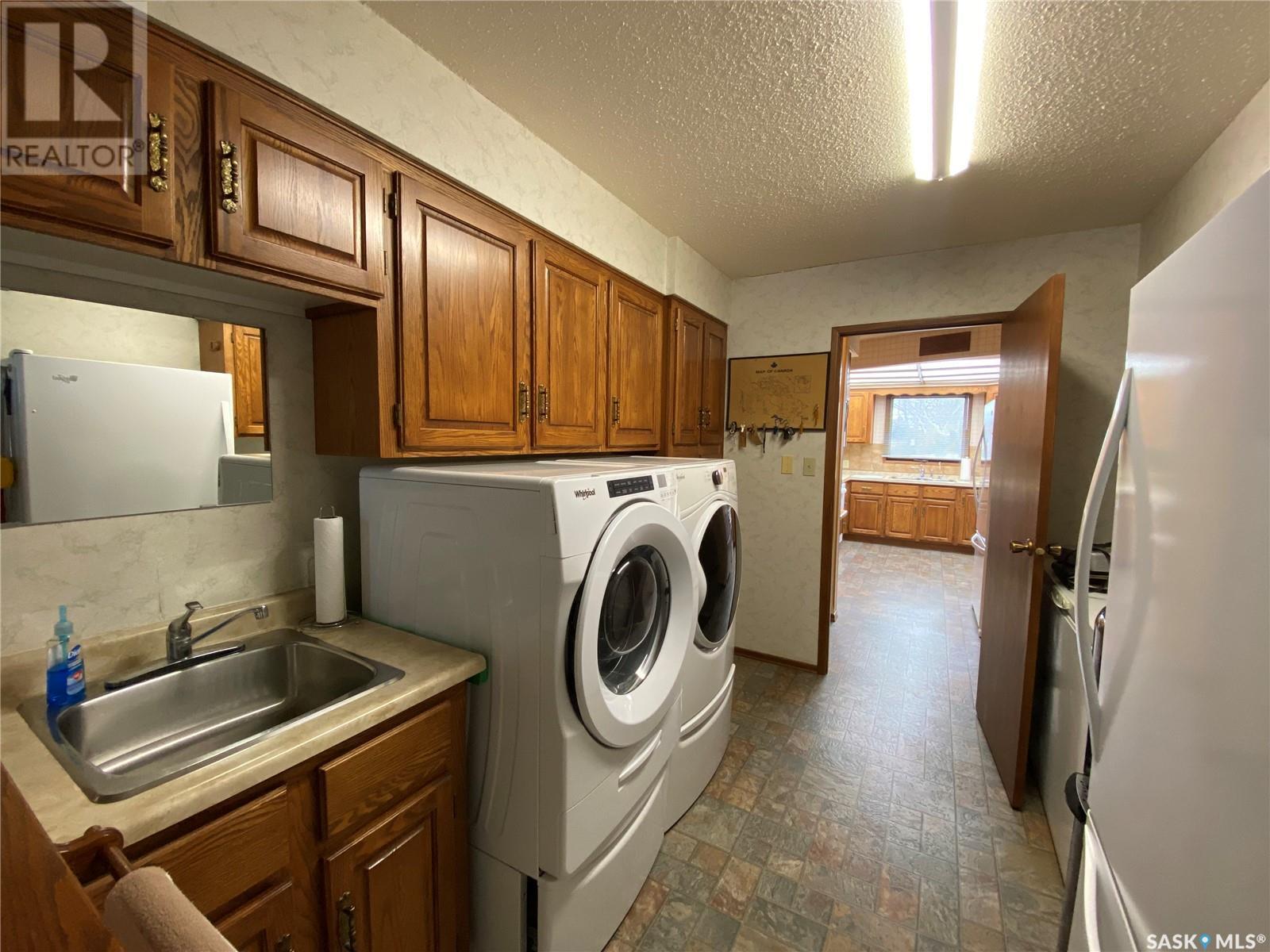 












726 Main STREET

,
Eston,




Saskatchewan
S0L1A0

