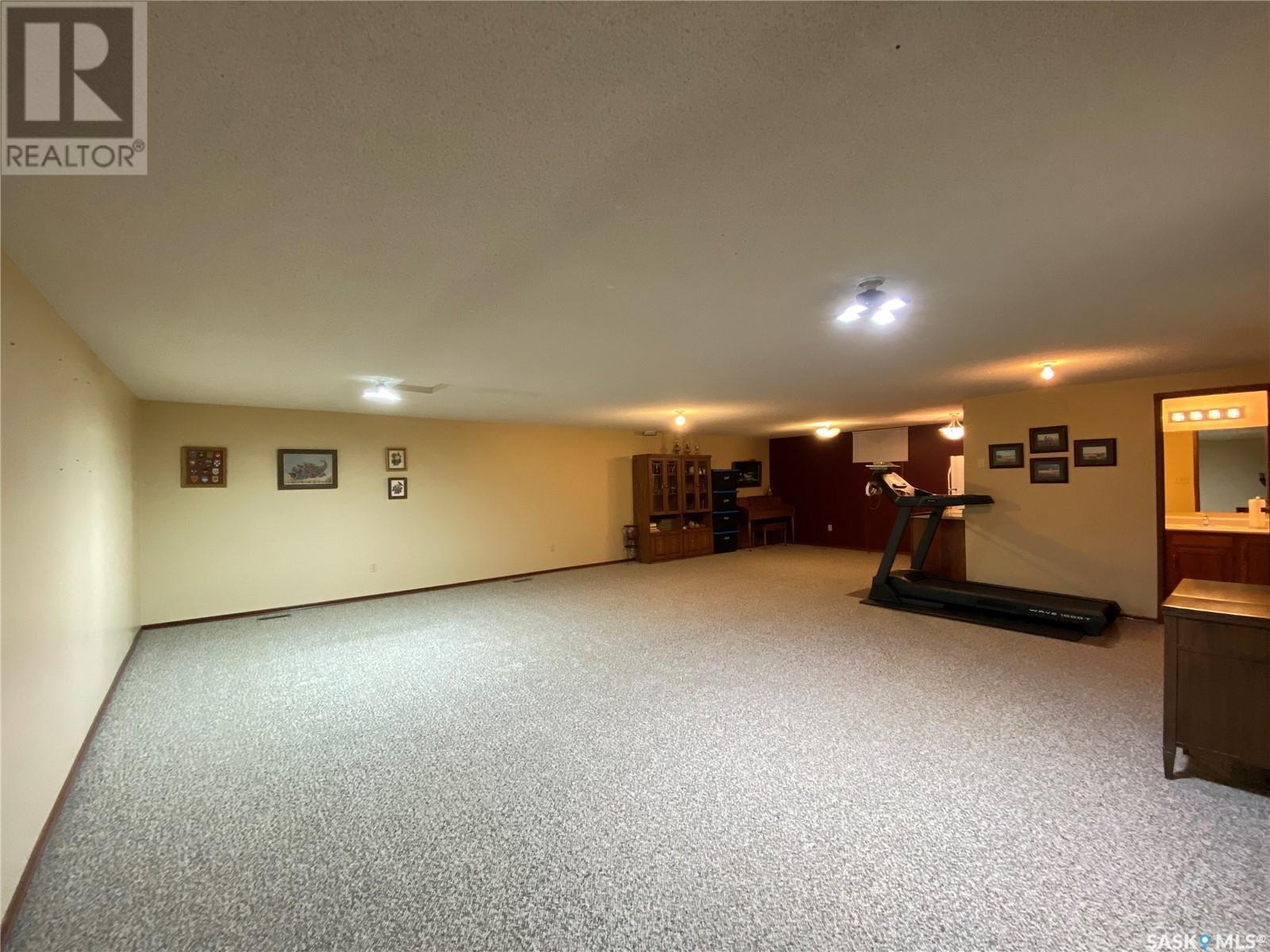 












726 Main STREET

,
Eston,




Saskatchewan
S0L1A0

