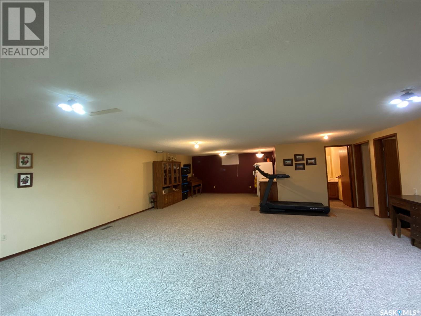 












726 Main STREET

,
Eston,




Saskatchewan
S0L1A0

