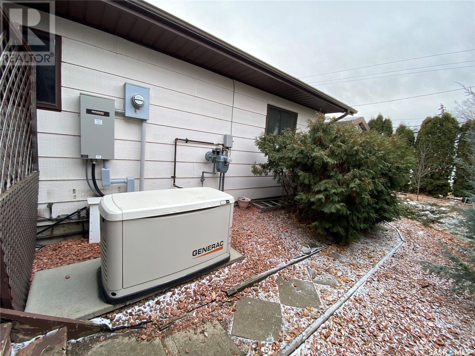 












726 Main STREET

,
Eston,




Saskatchewan
S0L1A0

