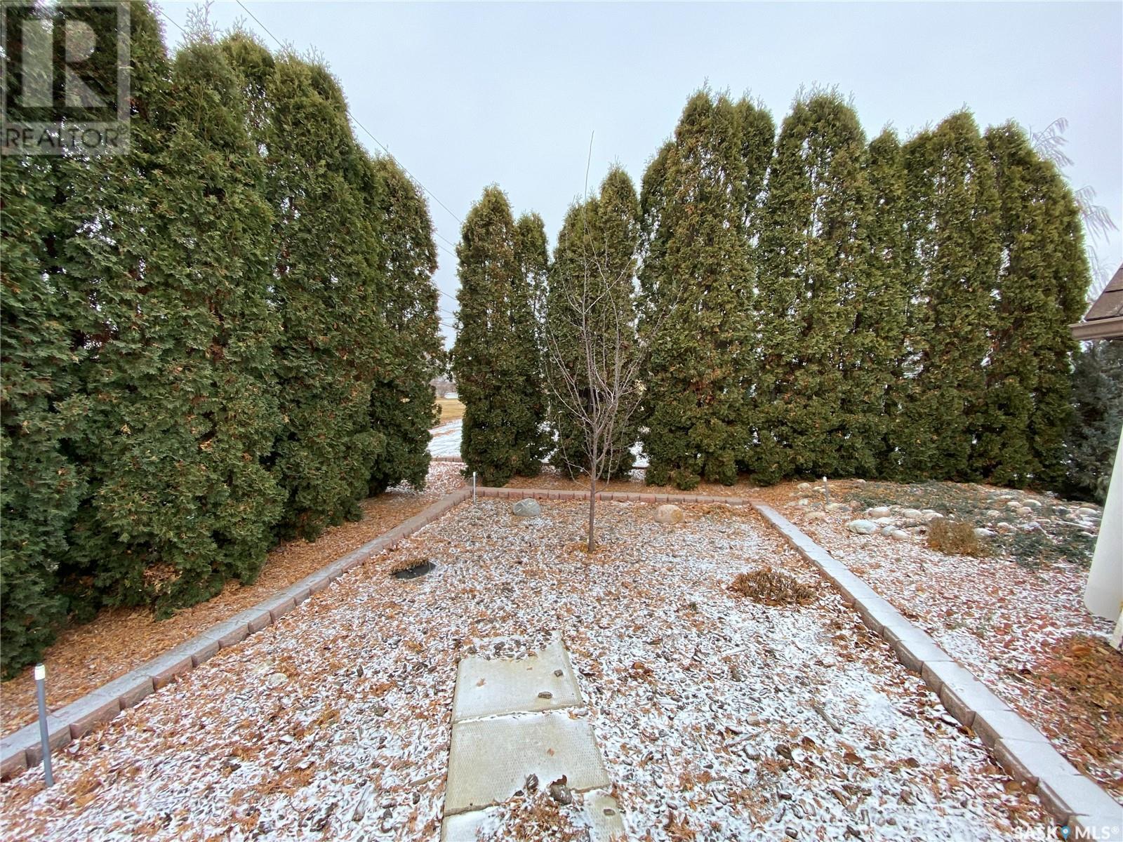 












726 Main STREET

,
Eston,




Saskatchewan
S0L1A0

