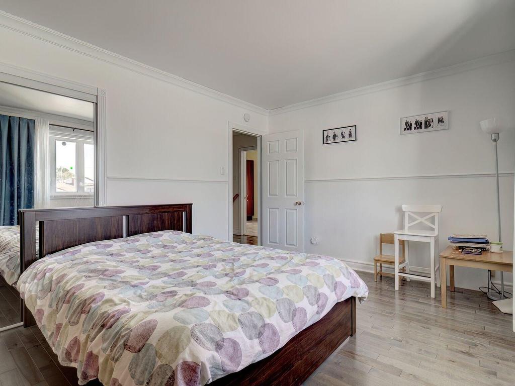 









1479


Rue Albert

,
Longueuil (Saint-Hubert),




QC
J4T1T7

