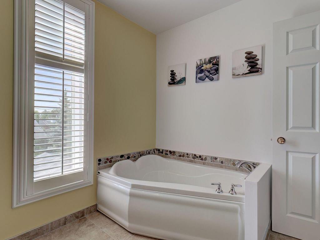 









1479


Rue Albert

,
Longueuil (Saint-Hubert),




QC
J4T1T7

