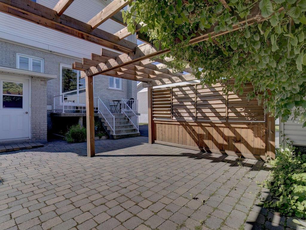 









1479


Rue Albert

,
Longueuil (Saint-Hubert),




QC
J4T1T7

