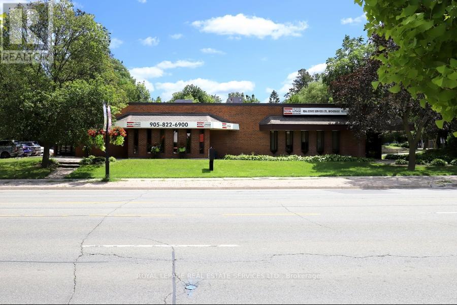 












1654 LAKESHORE ROAD W

,
Mississauga,




Ontario
L5J1J3

