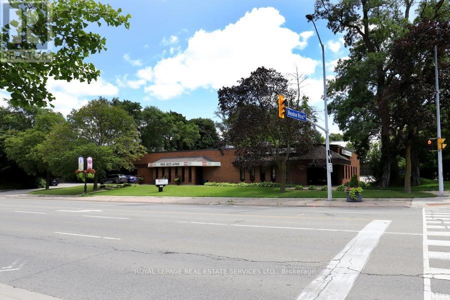 












1654 LAKESHORE ROAD W

,
Mississauga,




Ontario
L5J1J3

