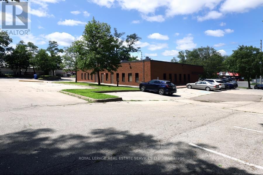 












1654 LAKESHORE ROAD W

,
Mississauga,




Ontario
L5J1J3

