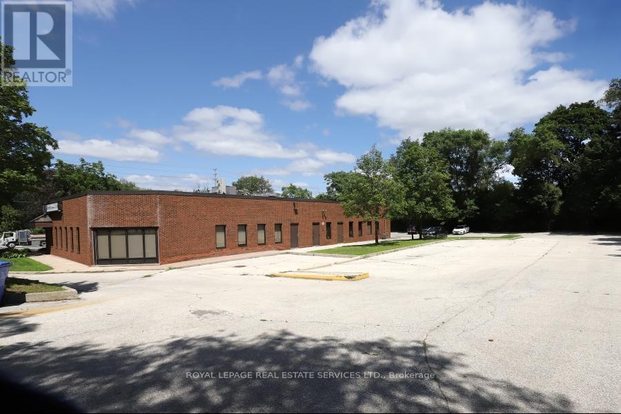 












1654 LAKESHORE ROAD W

,
Mississauga,




Ontario
L5J1J3


