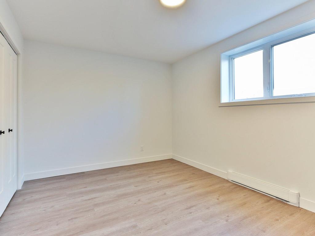 









392


Boul. d'Iberville

, 3,
Saint-Jean-sur-Richelieu,




QC
J2X3Y5

