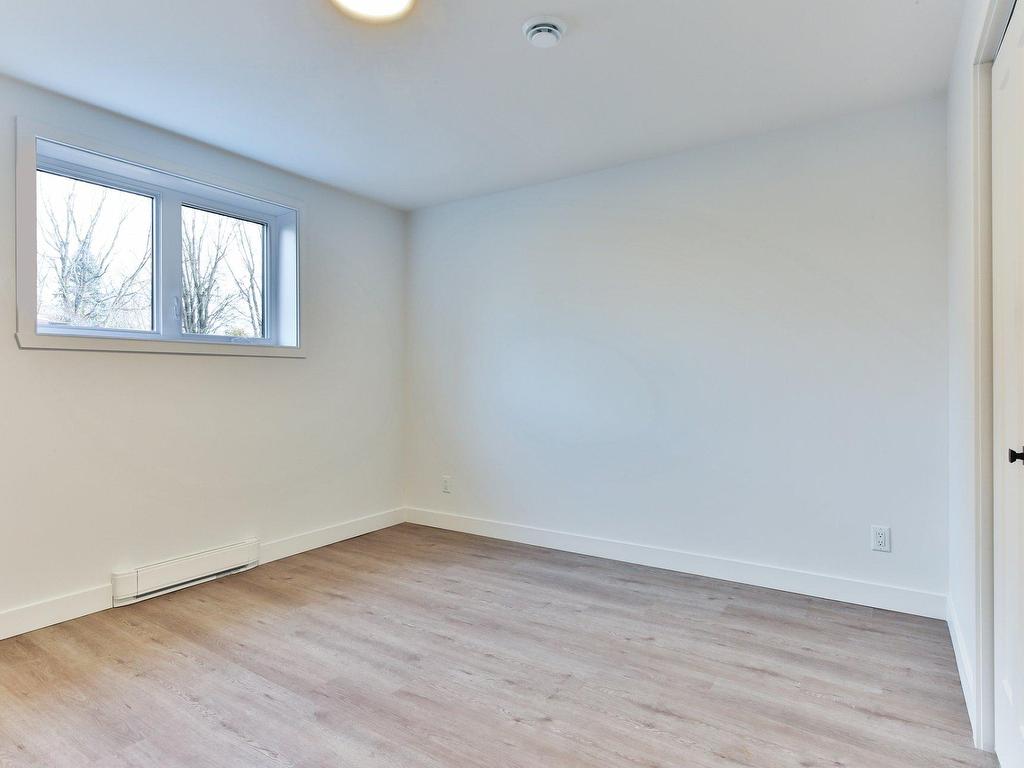 









392


Boul. d'Iberville

, 3,
Saint-Jean-sur-Richelieu,




QC
J2X3Y5

