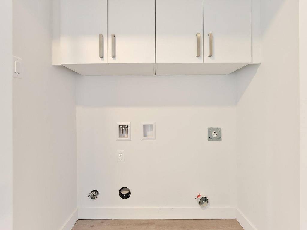 









392


Boul. d'Iberville

, 3,
Saint-Jean-sur-Richelieu,




QC
J2X3Y5

