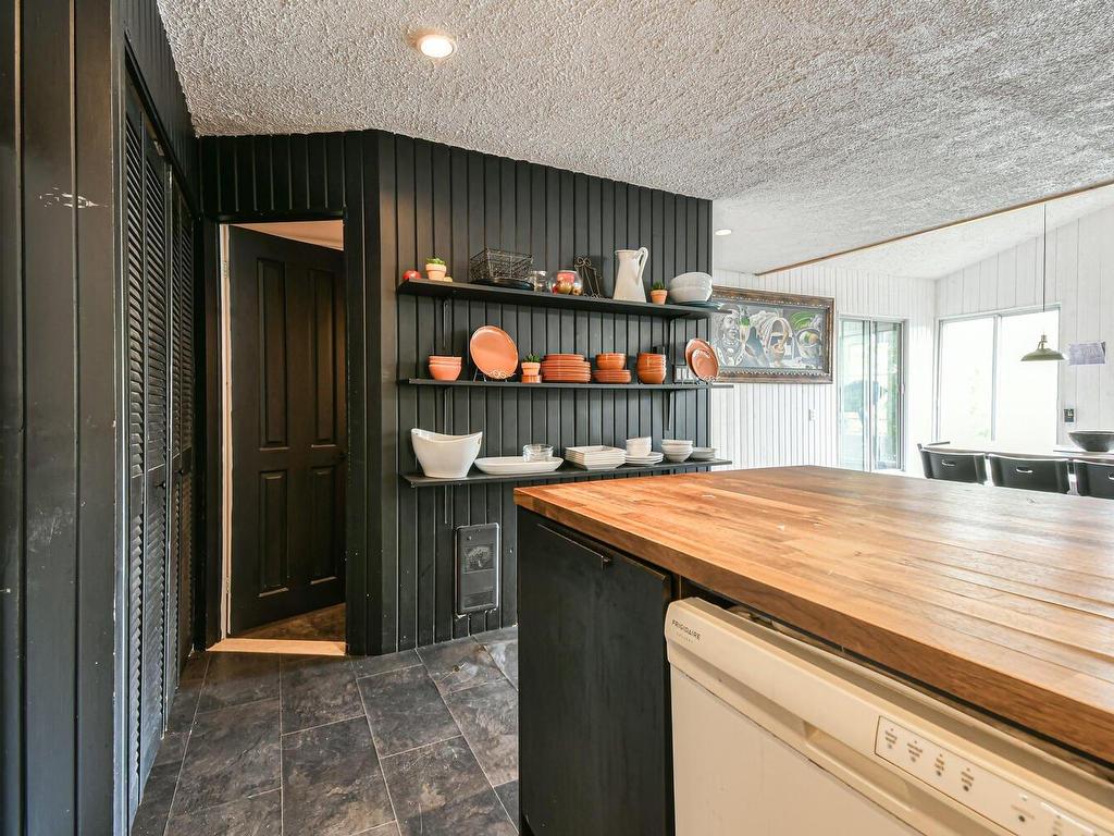 









3469


Ch. Paiement

,
Sainte-Agathe-des-Monts,




QC
J8C0P5

