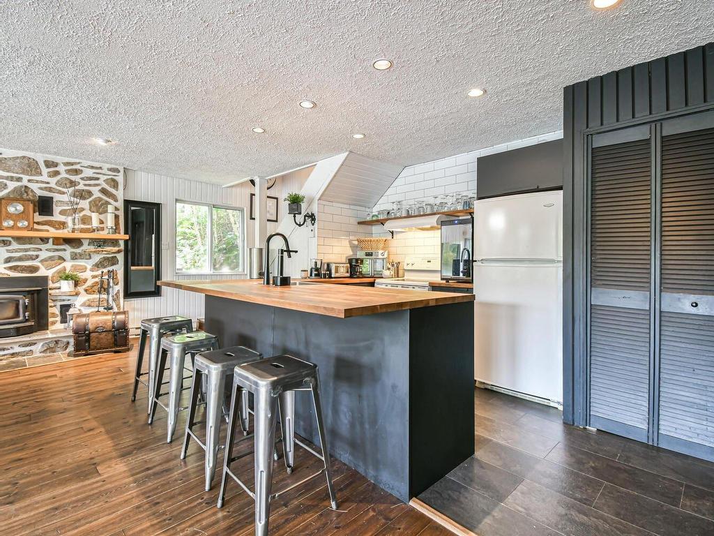 









3469


Ch. Paiement

,
Sainte-Agathe-des-Monts,




QC
J8C0P5

