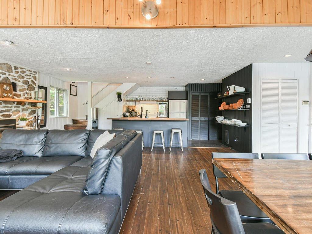 









3469


Ch. Paiement

,
Sainte-Agathe-des-Monts,




QC
J8C0P5

