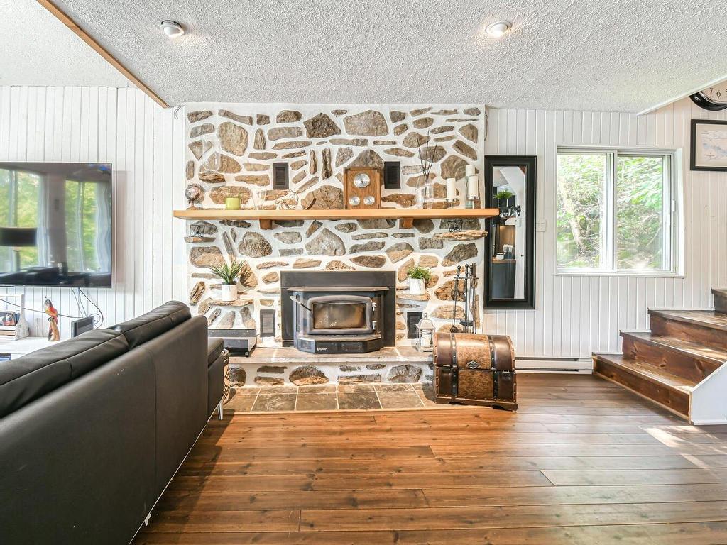 









3469


Ch. Paiement

,
Sainte-Agathe-des-Monts,




QC
J8C0P5

