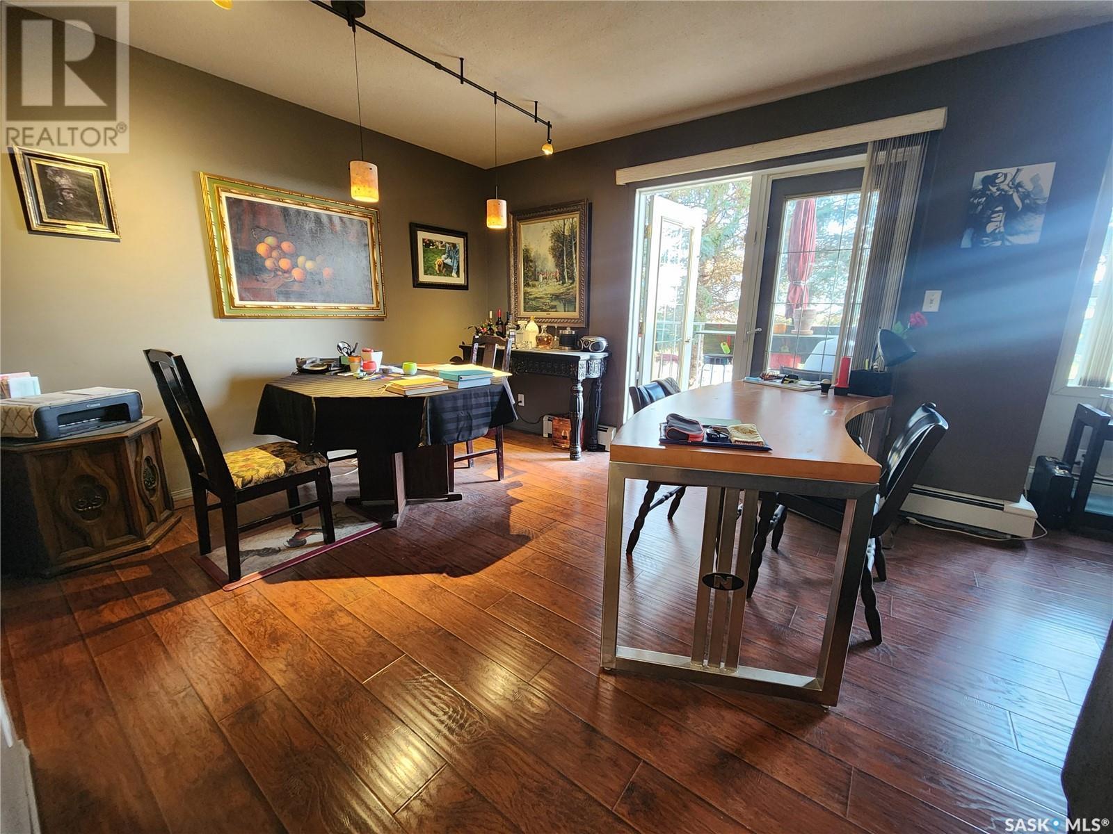 












105 102 1st AVENUE

,
Caronport,




Saskatchewan
S0H0S0

