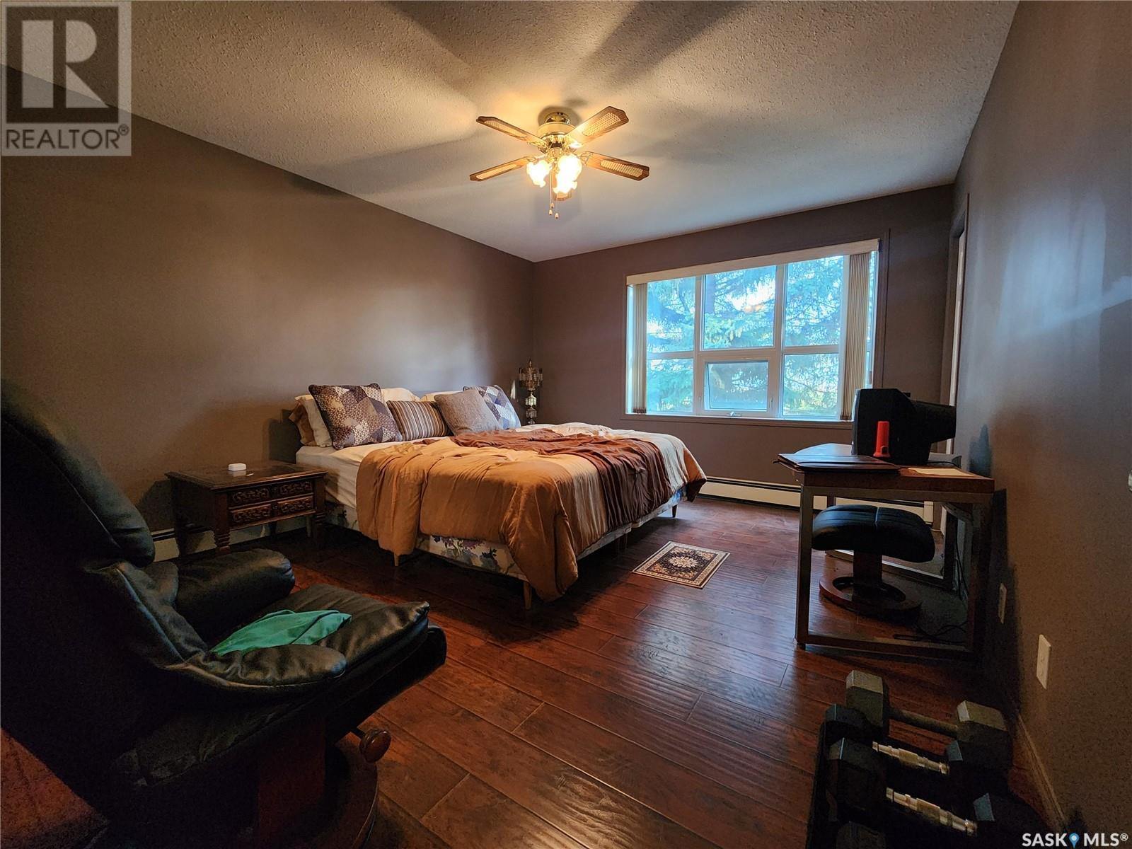 












105 102 1st AVENUE

,
Caronport,




Saskatchewan
S0H0S0

