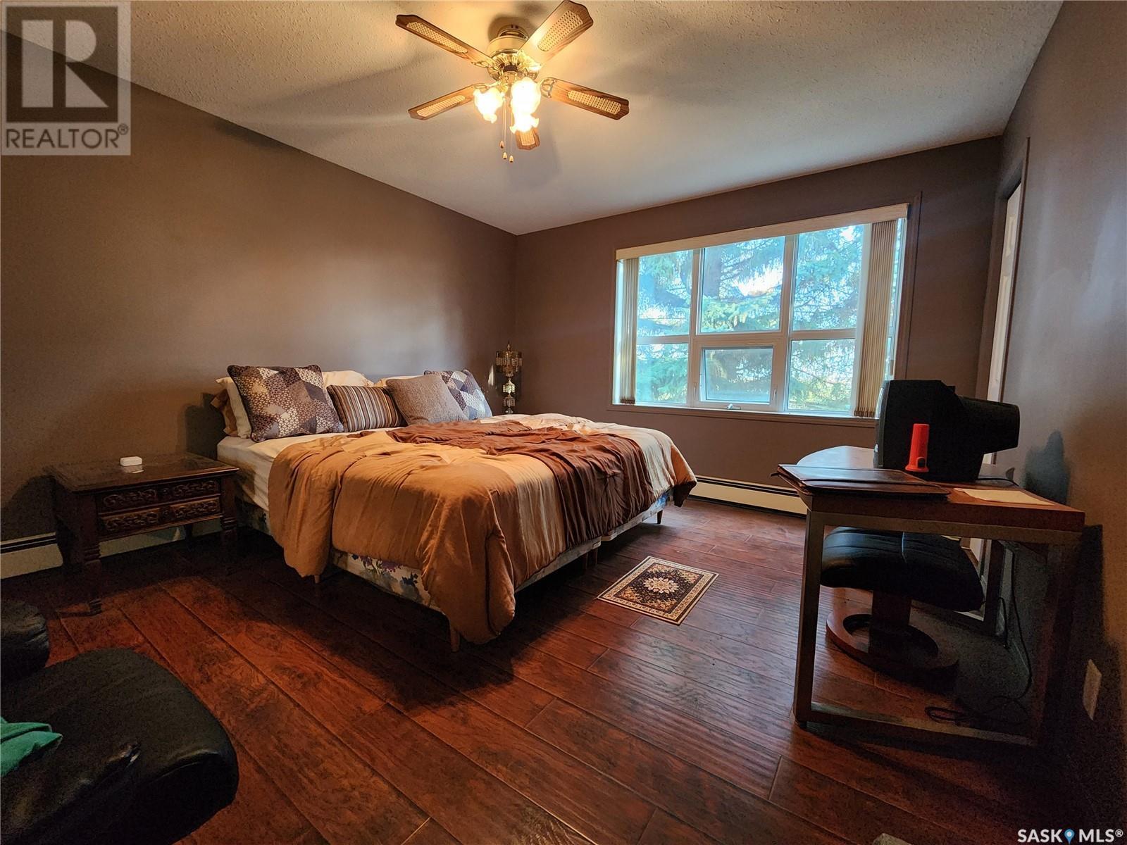 












105 102 1st AVENUE

,
Caronport,




Saskatchewan
S0H0S0

