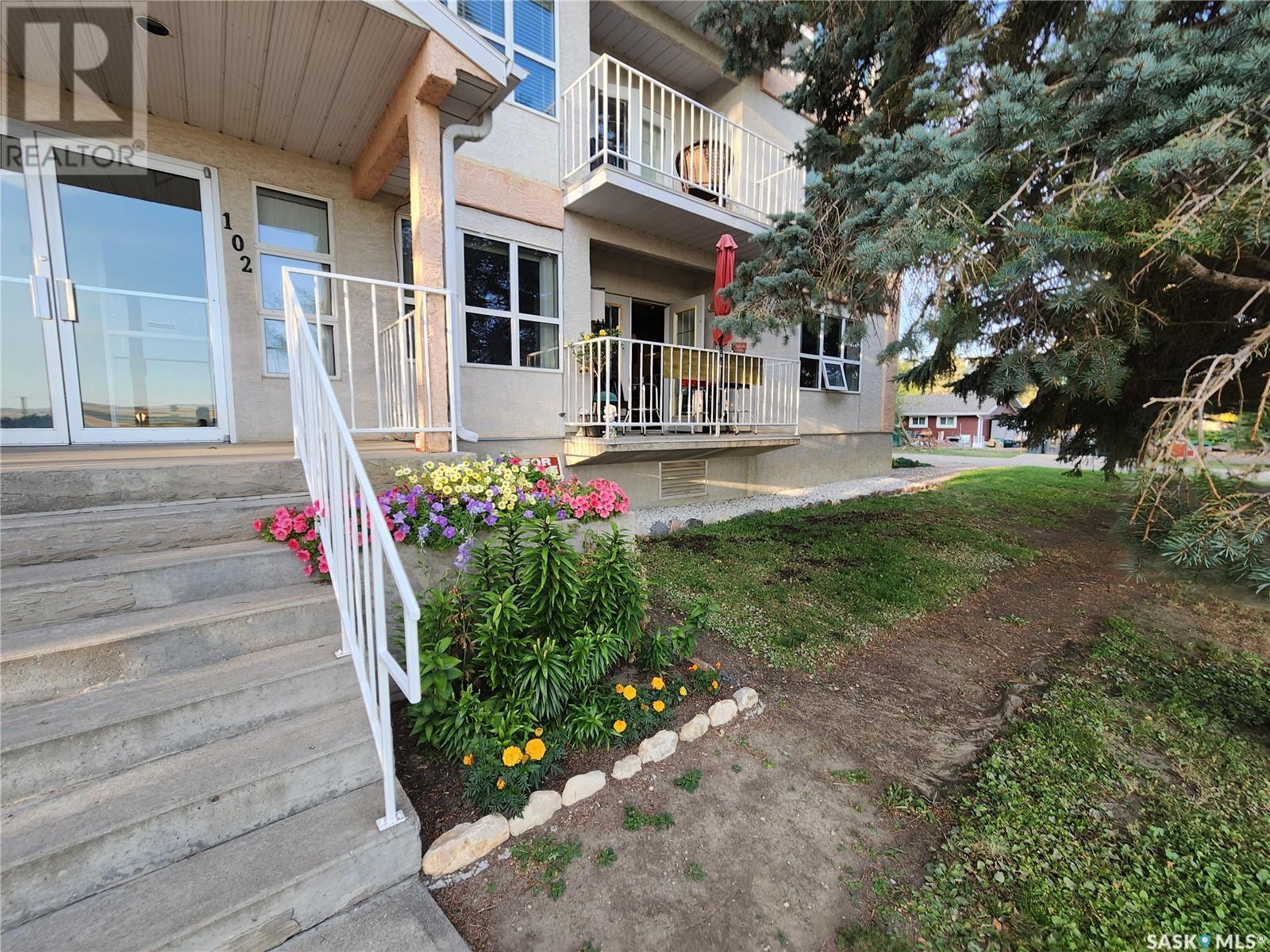 












105 102 1st AVENUE

,
Caronport,




Saskatchewan
S0H0S0

