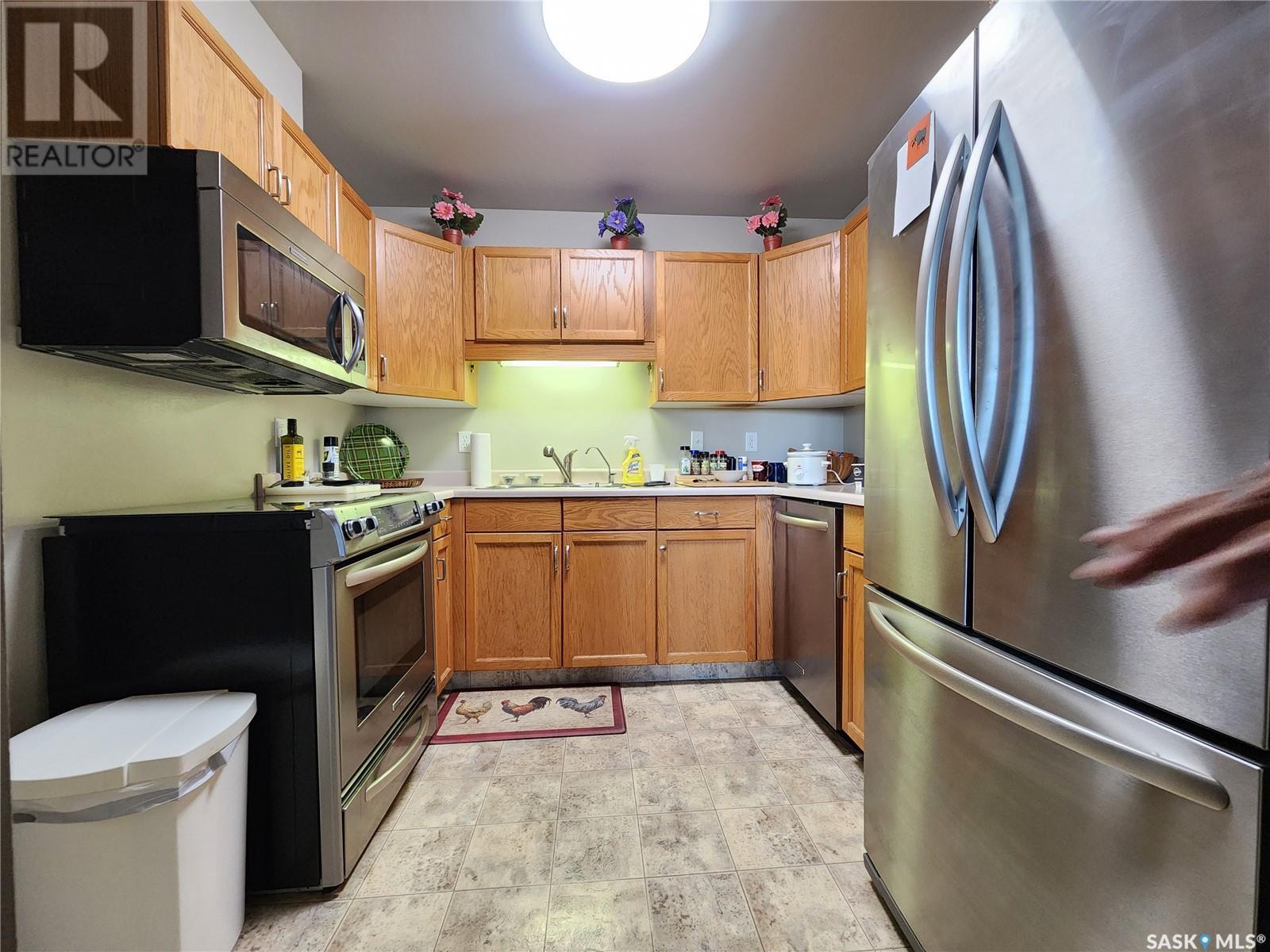 












105 102 1st AVENUE

,
Caronport,




Saskatchewan
S0H0S0

