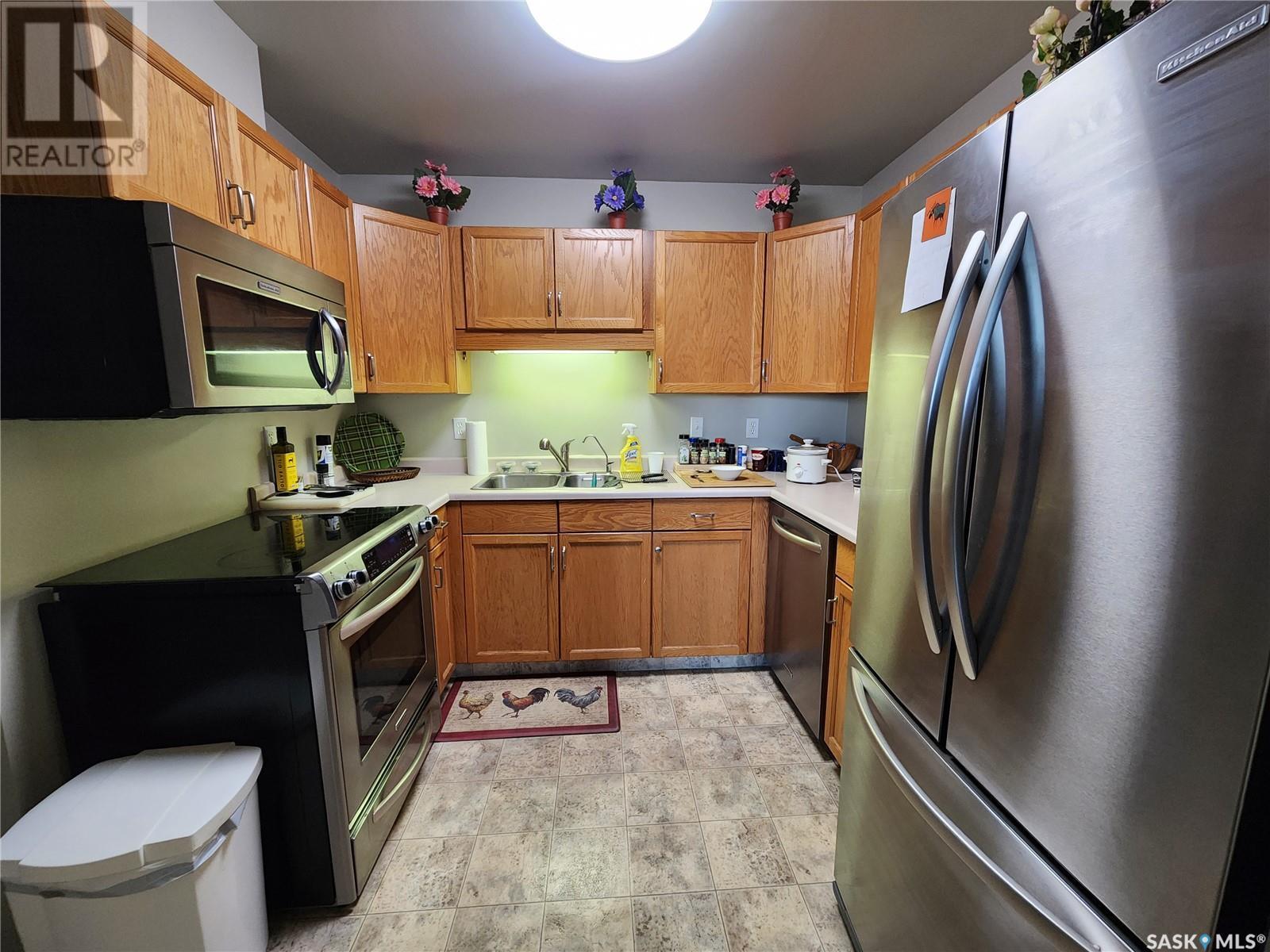 












105 102 1st AVENUE

,
Caronport,




Saskatchewan
S0H0S0

