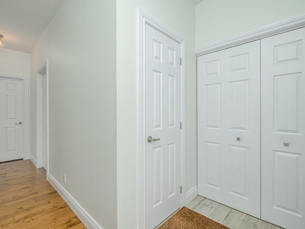 









52


10e Rang E.

,
Notre-Dame-des-Bois,




QC
J0B2E0

